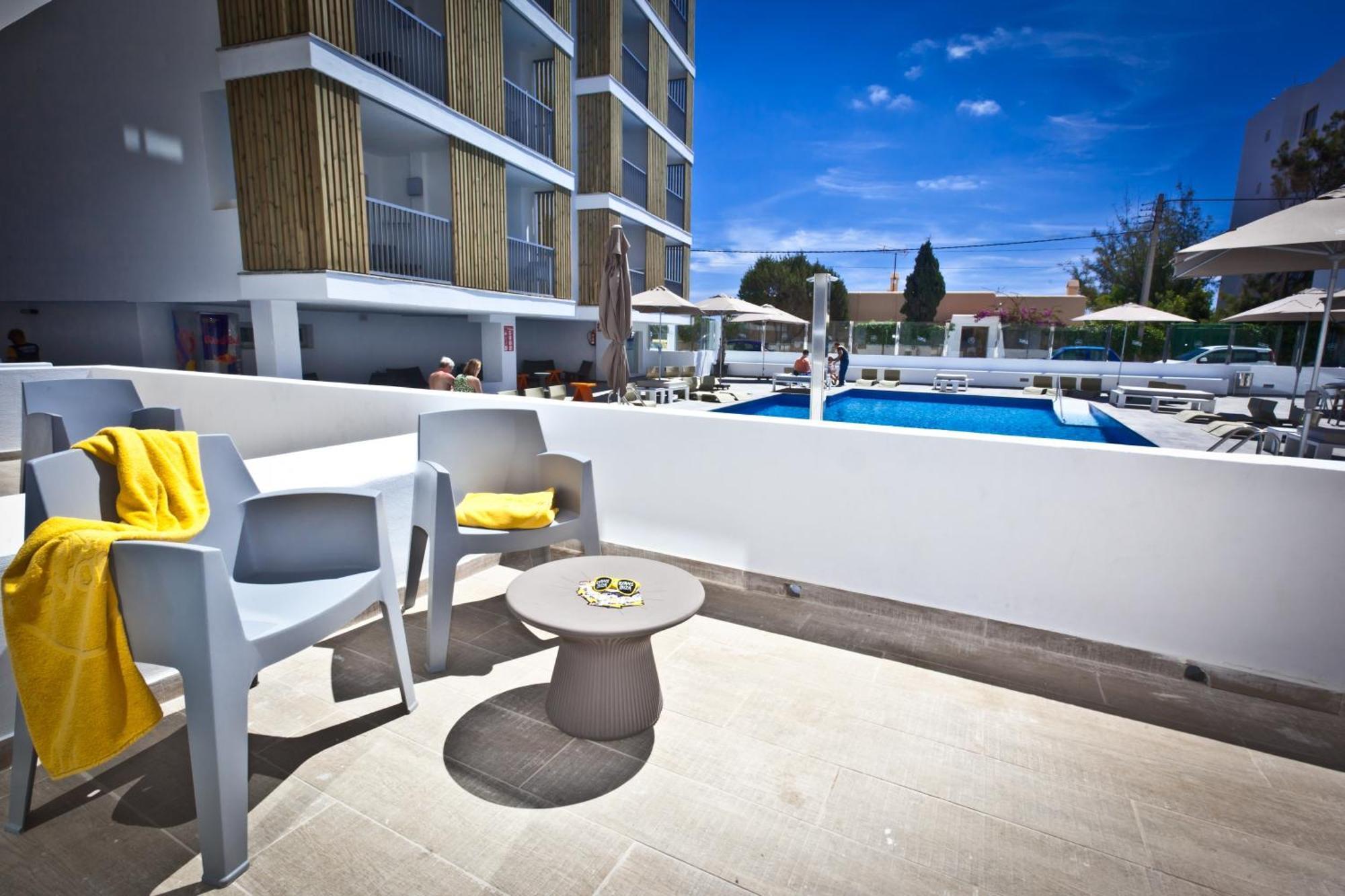 Ryans Ibiza Apartments - Only Adults חדר תמונה