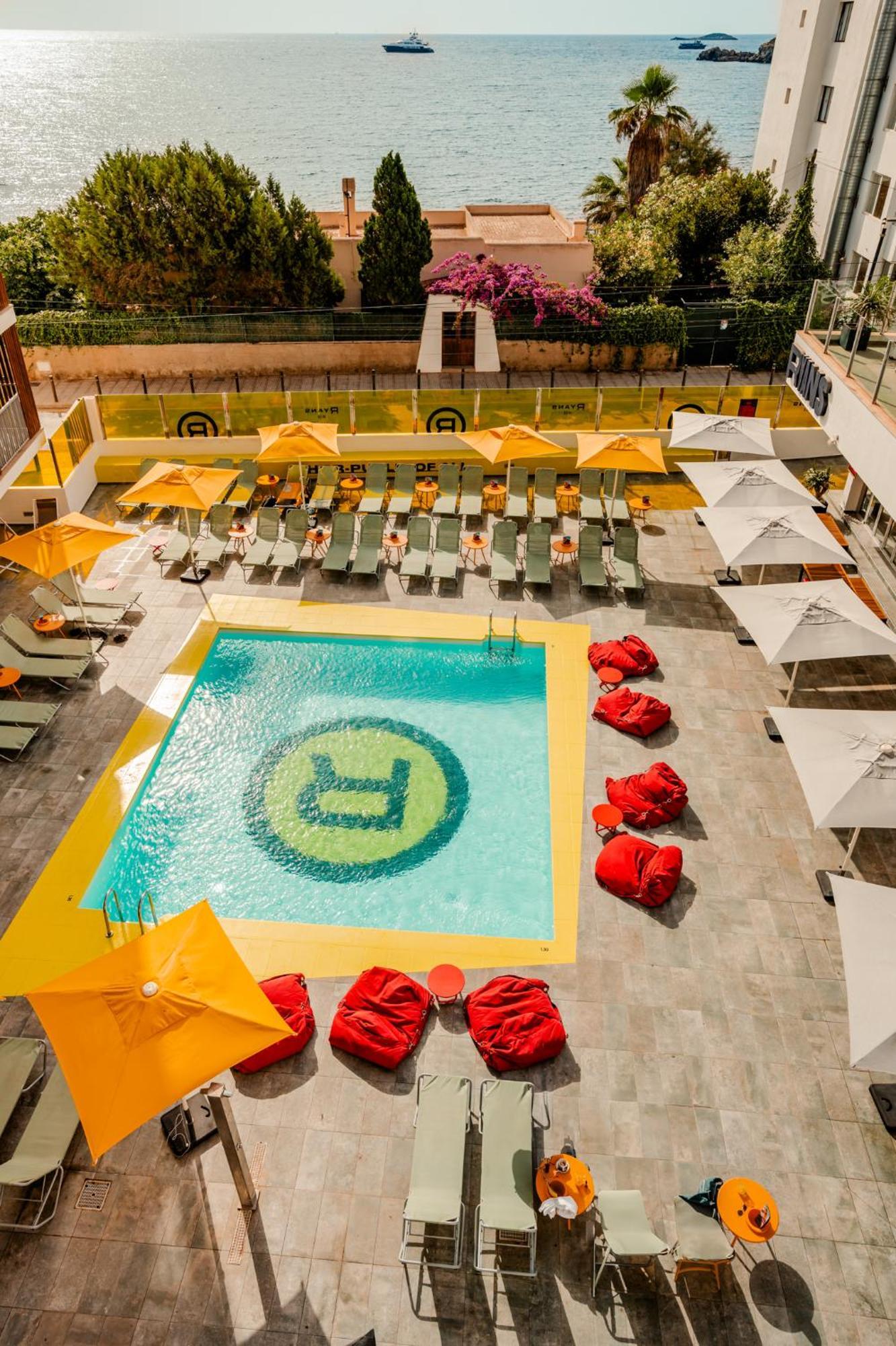 Ryans Ibiza Apartments - Only Adults מראה חיצוני תמונה