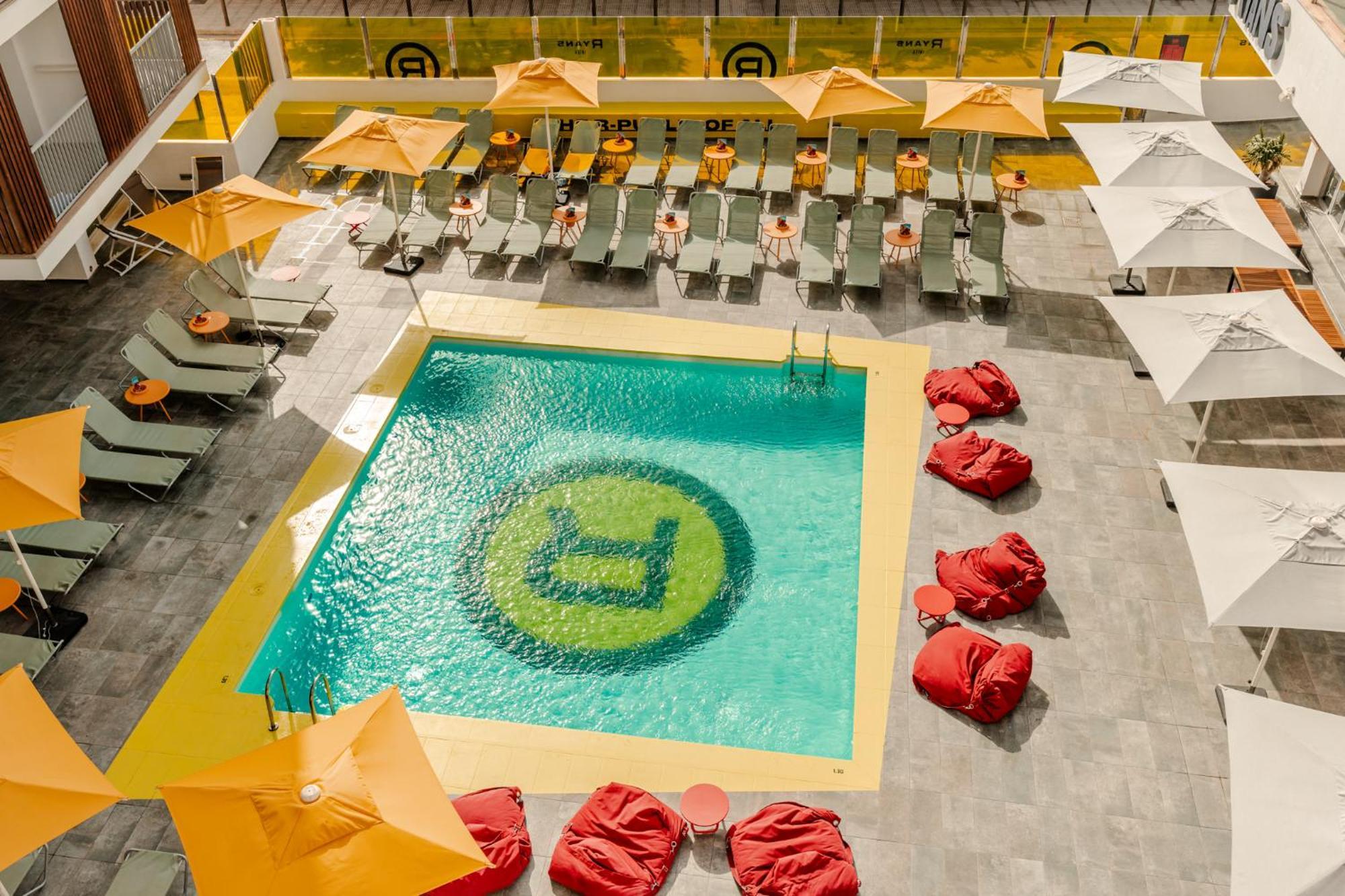Ryans Ibiza Apartments - Only Adults מראה חיצוני תמונה