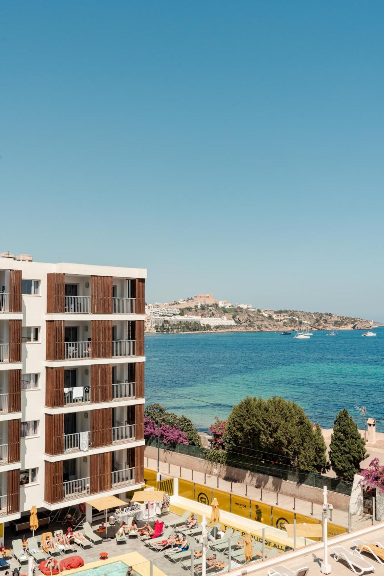 Ryans Ibiza Apartments - Only Adults מראה חיצוני תמונה