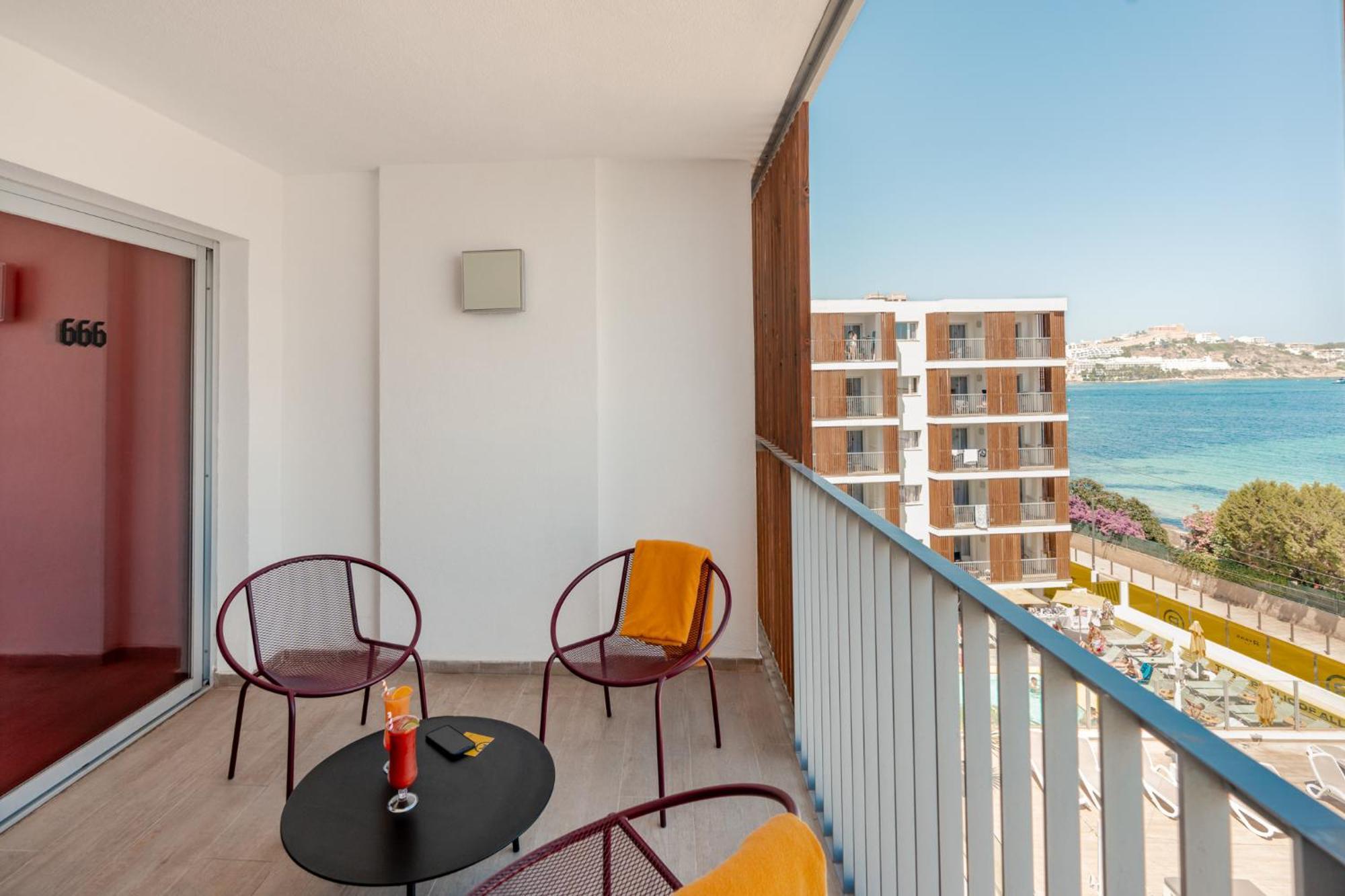 Ryans Ibiza Apartments - Only Adults מראה חיצוני תמונה