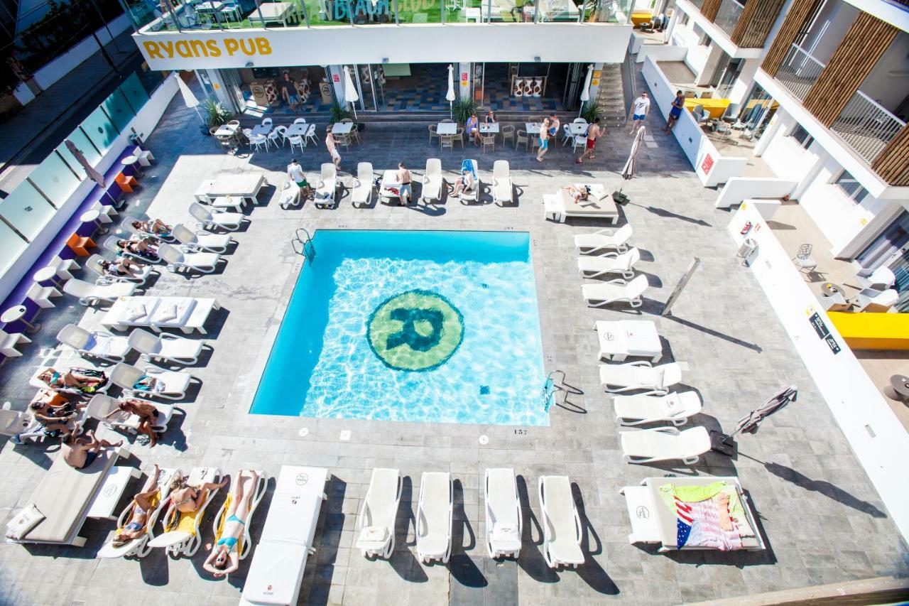 Ryans Ibiza Apartments - Only Adults מראה חיצוני תמונה